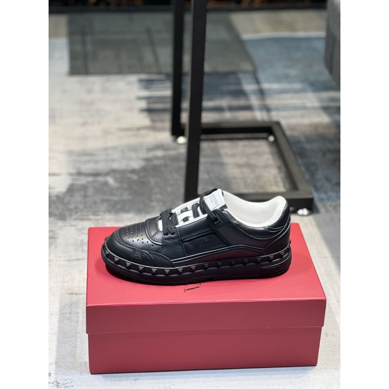 Valentino Sneakers